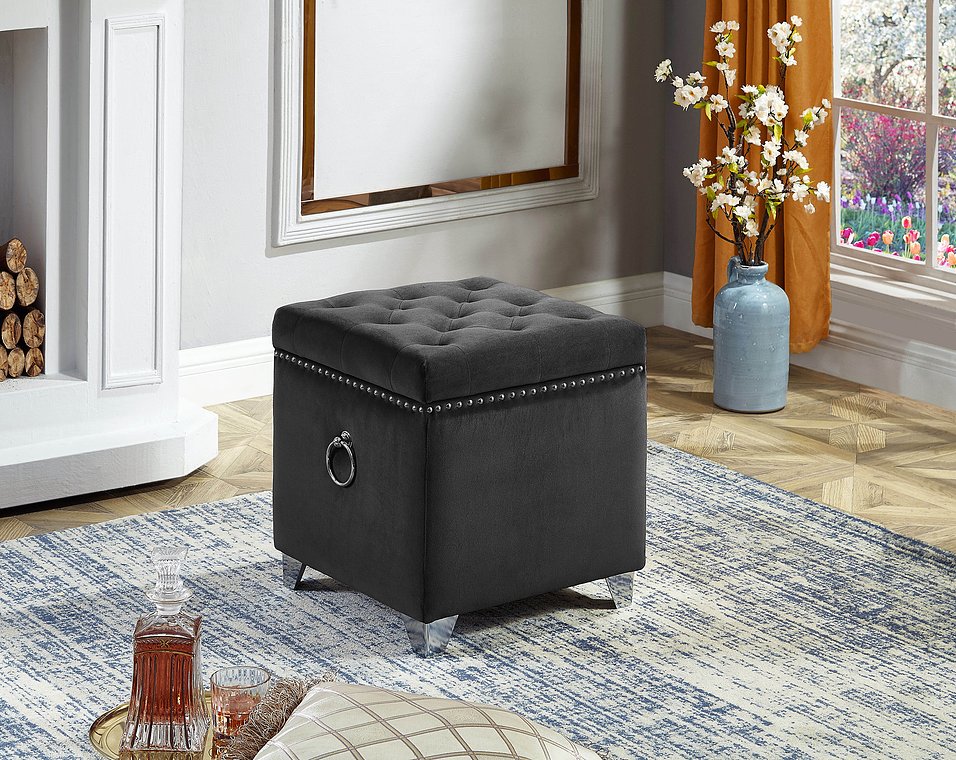 POUFS EN VELOURS